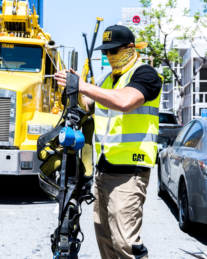 CAT Men's Hi-Vis Zip Safety Vest 1